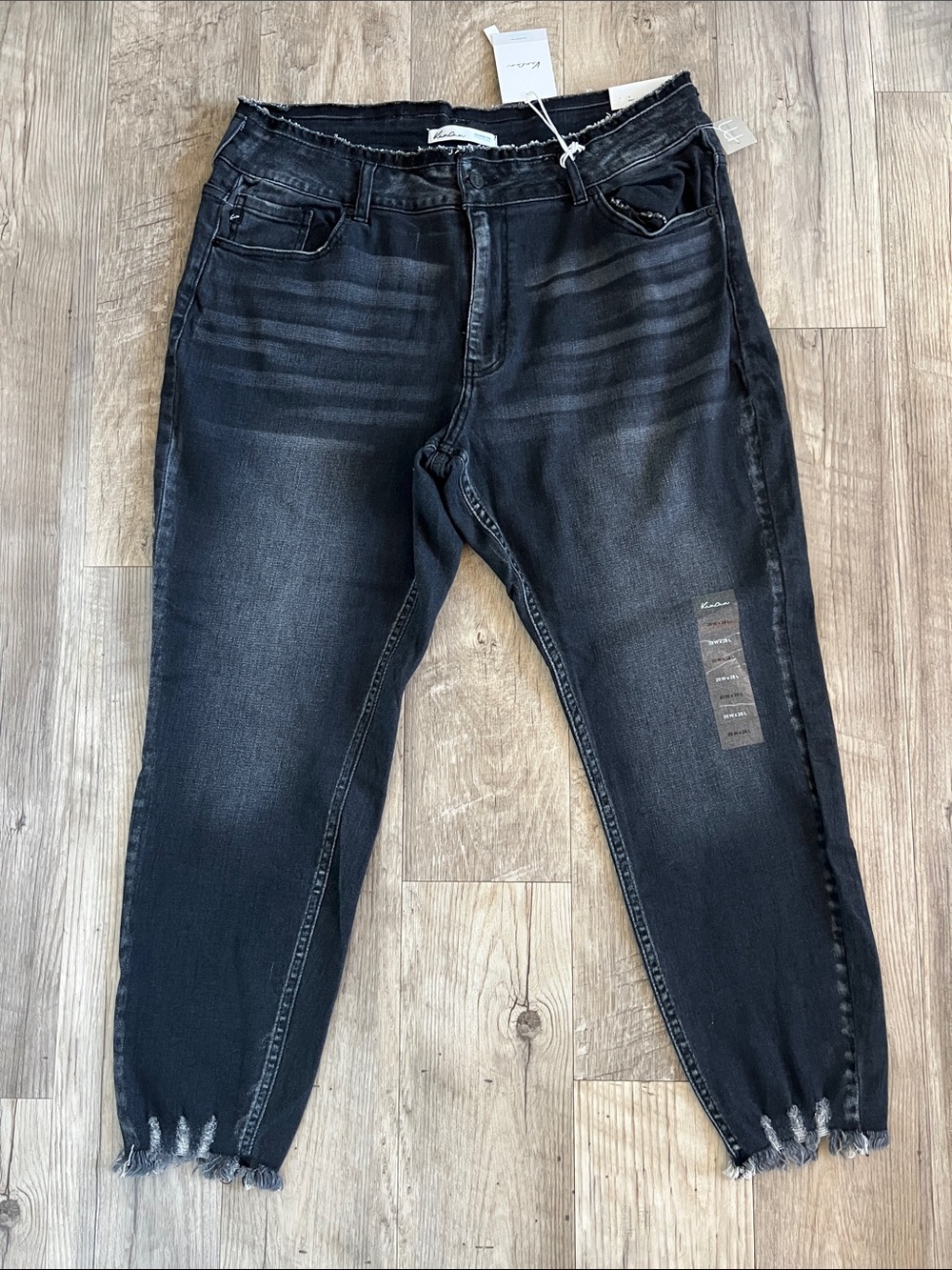 NWT KanCan for Maurice’s Estilo High Rise Skinny Jeans.